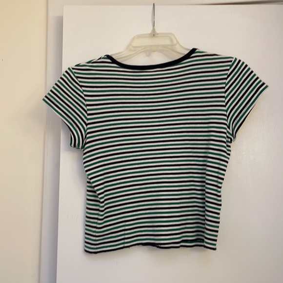 Green striped crop top with “Mango” brand detail - Picture 4 of 4